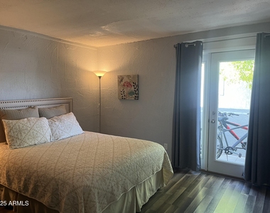 3313 N 68th Street - Photo Thumbnail 14