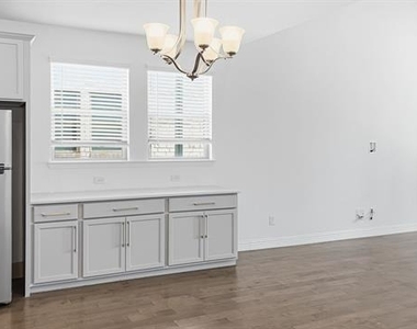 2722 Catoosa Lane - Photo Thumbnail 5
