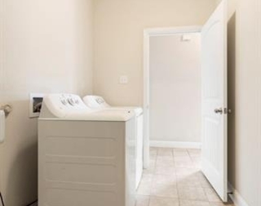 2640 Venice Drive - Photo Thumbnail 8