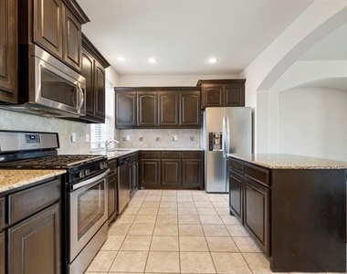 2640 Venice Drive - Photo Thumbnail 18