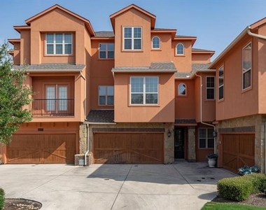2640 Venice Drive - Photo Thumbnail 1