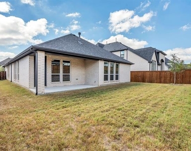 16128 Harris Hawk Street - Photo Thumbnail 35