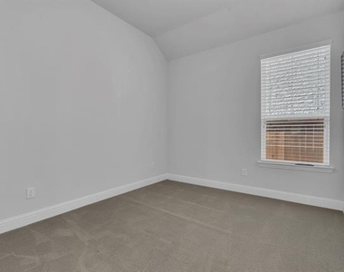 16128 Harris Hawk Street - Photo Thumbnail 25