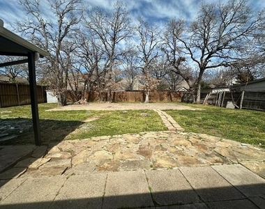 532 Oak Grove Lane - Photo Thumbnail 34