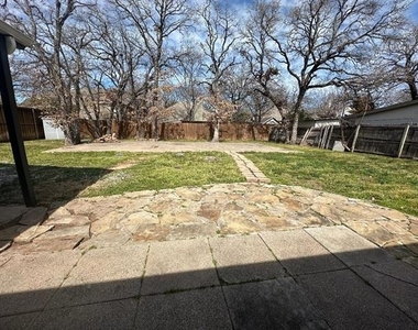 532 Oak Grove Lane - Photo Thumbnail 33