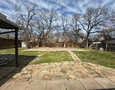 532 Oak Grove Lane - Photo Thumbnail 25