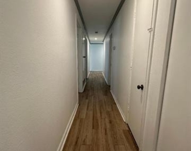 532 Oak Grove Lane - Photo Thumbnail 18