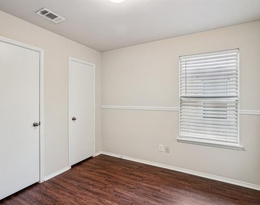 9120 Sun Haven Way - Photo Thumbnail 15