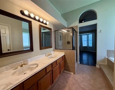 7905 Rice Drive - Photo Thumbnail 15