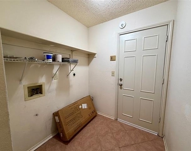 7905 Rice Drive - Photo Thumbnail 21