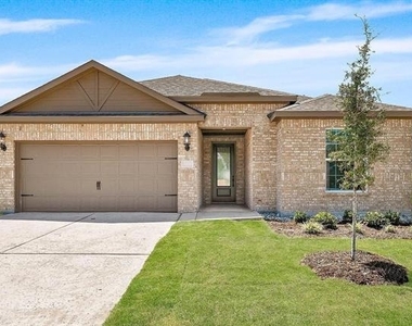 2032 Brentwood Drive - Photo Thumbnail 26
