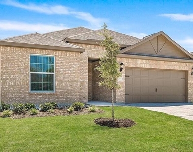2032 Brentwood Drive - Photo Thumbnail 1