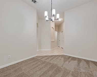 5037 Diamond Peak Court - Photo Thumbnail 6