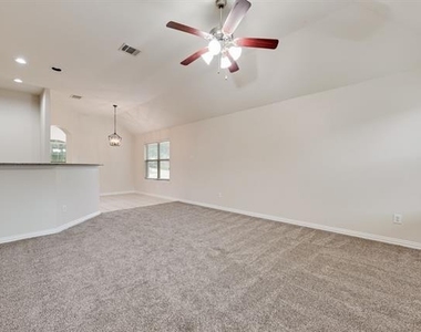 5037 Diamond Peak Court - Photo Thumbnail 9