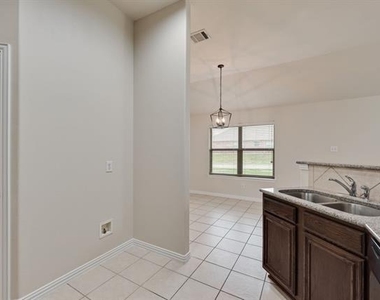5037 Diamond Peak Court - Photo Thumbnail 14