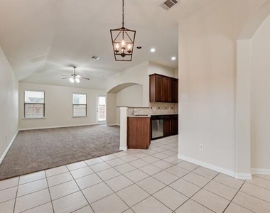 5037 Diamond Peak Court - Photo Thumbnail 4