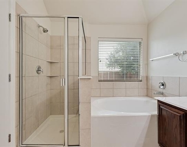 5037 Diamond Peak Court - Photo Thumbnail 17