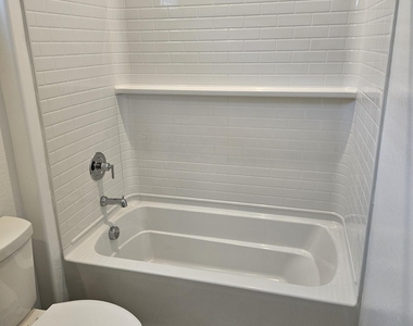 3357 S Primrose Avenue - Photo Thumbnail 39