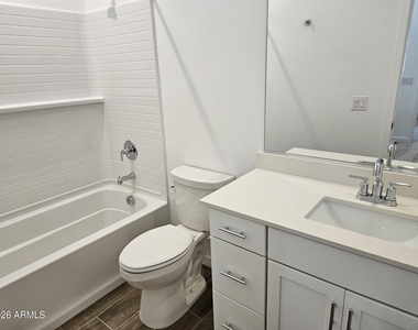 3357 S Primrose Avenue - Photo Thumbnail 32