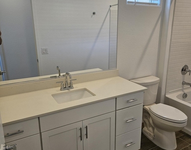 3357 S Primrose Avenue - Photo Thumbnail 40