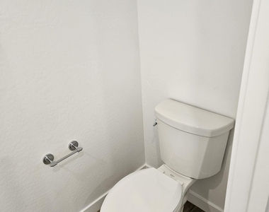 3357 S Primrose Avenue - Photo Thumbnail 13
