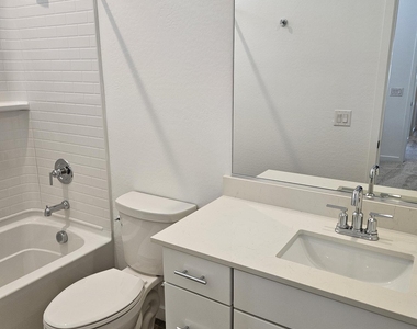 3357 S Primrose Avenue - Photo Thumbnail 33