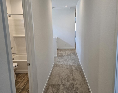 3357 S Primrose Avenue - Photo Thumbnail 41