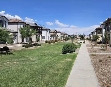 3357 S Primrose Avenue - Photo Thumbnail 2