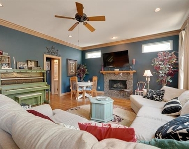 5429 Victor Street - Photo Thumbnail 8
