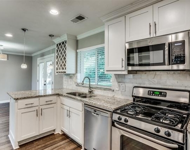 3642 Ridgebriar Drive - Photo Thumbnail 9