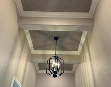 173 Crenshaw Court - Photo Thumbnail 2