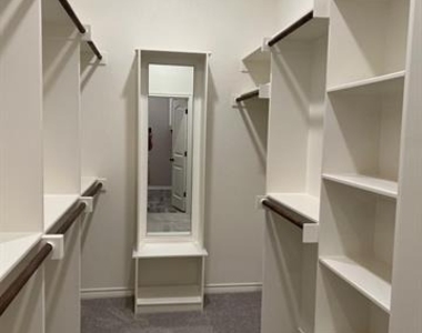 173 Crenshaw Court - Photo Thumbnail 18