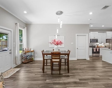 4520 Garrison Avenue - Photo Thumbnail 4
