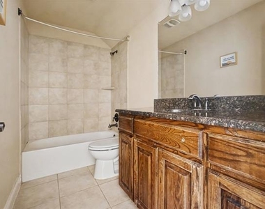 604 Darby Lane - Photo Thumbnail 24