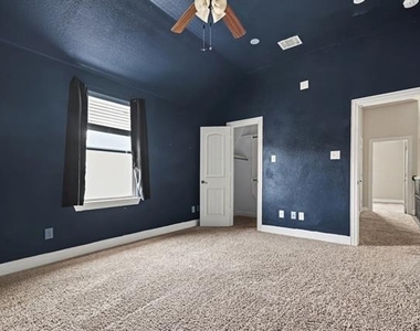604 Darby Lane - Photo Thumbnail 23