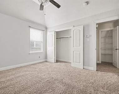 604 Darby Lane - Photo Thumbnail 22