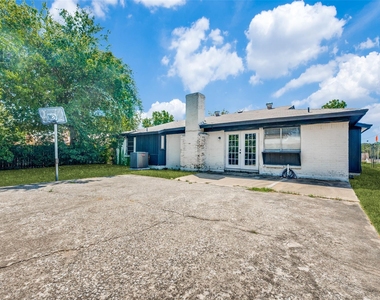 7501 Bermejo Road - Photo Thumbnail 12
