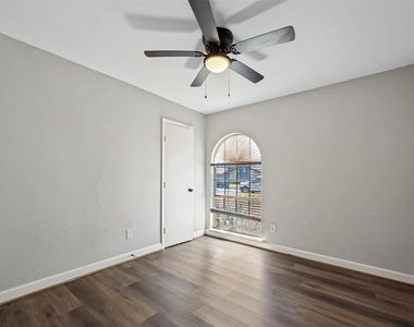 7501 Bermejo Road - Photo Thumbnail 10