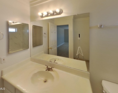 3018 S Standage Street - Photo Thumbnail 6