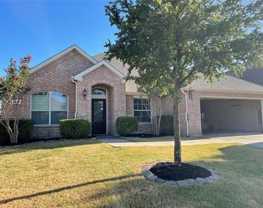 3046 Morning Star Drive - Photo Thumbnail 2