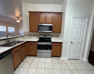 3046 Morning Star Drive - Photo Thumbnail 12