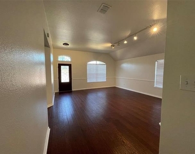 3046 Morning Star Drive - Photo Thumbnail 18