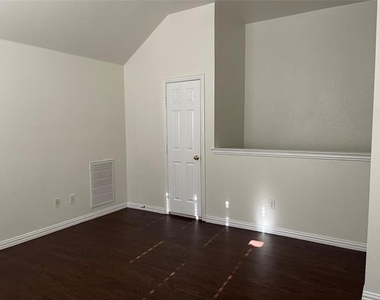 3046 Morning Star Drive - Photo Thumbnail 9