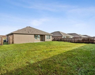 606 Wrangler Drive - Photo Thumbnail 20