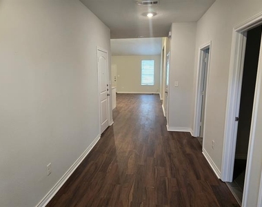 8083 County Road 436 - Photo Thumbnail 10