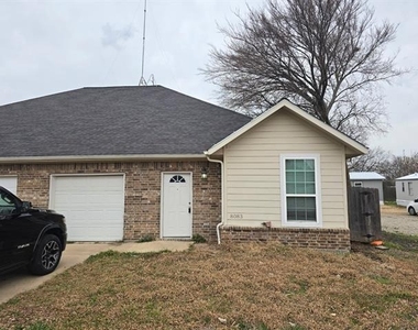 8083 County Road 436 - Photo Thumbnail 4