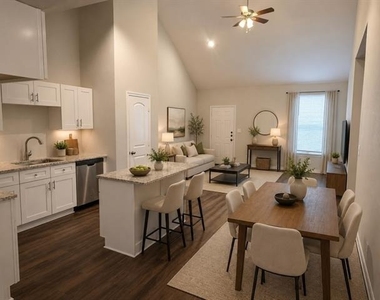 8083 County Road 436 - Photo Thumbnail 2