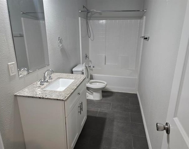 8083 County Road 436 - Photo Thumbnail 6