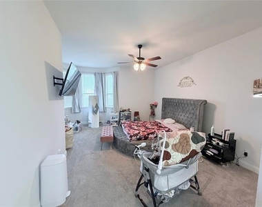 516 William Court - Photo Thumbnail 14