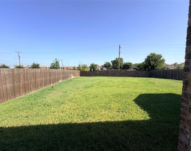 516 William Court - Photo Thumbnail 35